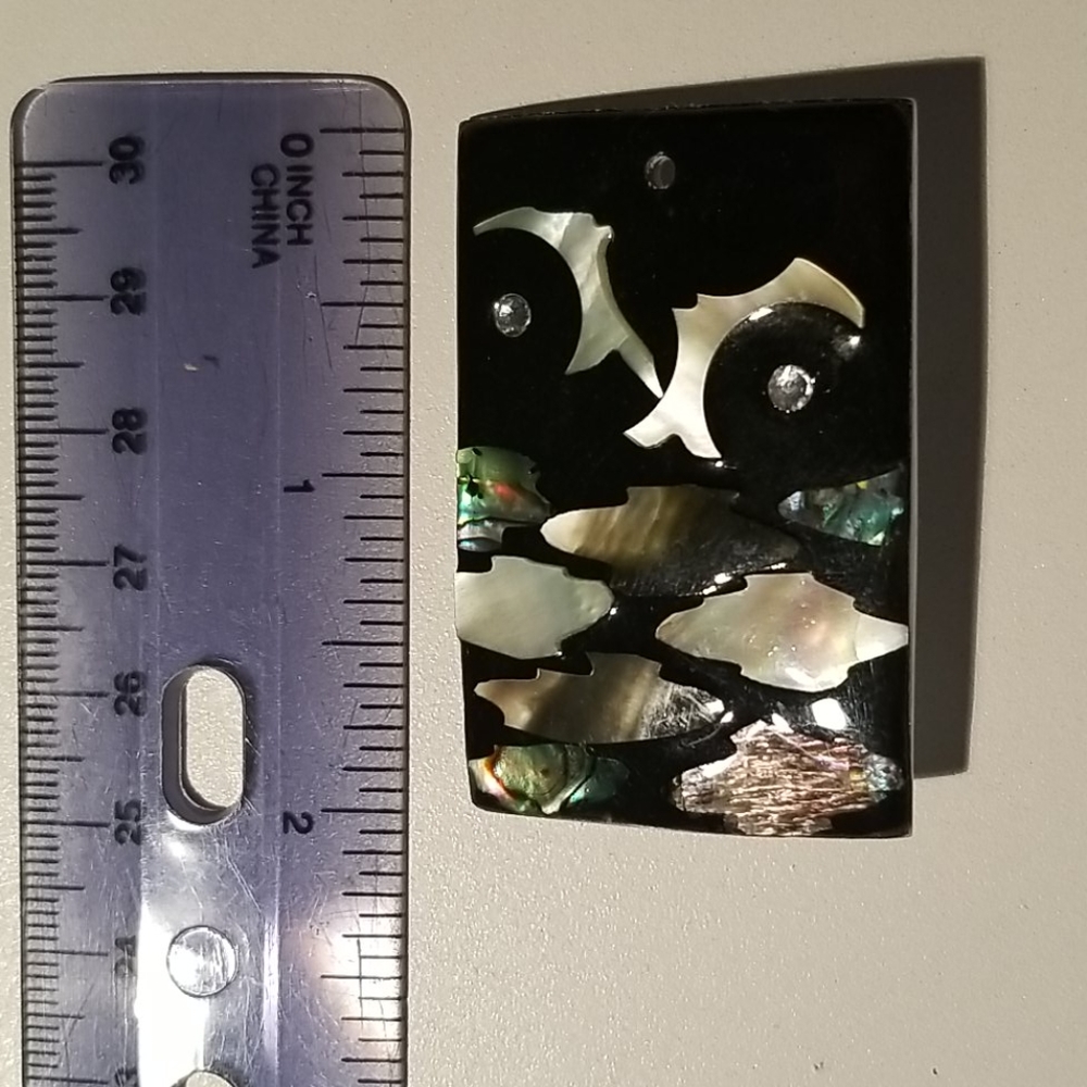 Mother of Pearl Pins/Pendants Pair - Picture 3 of 4